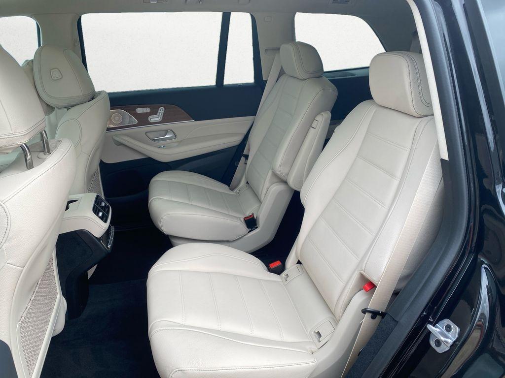 new 2026 Mercedes-Benz GLS 450 car