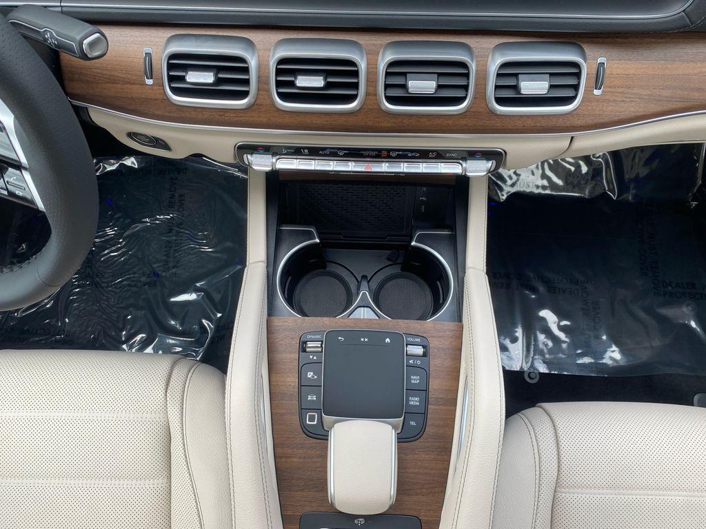 new 2026 Mercedes-Benz GLS 450 car