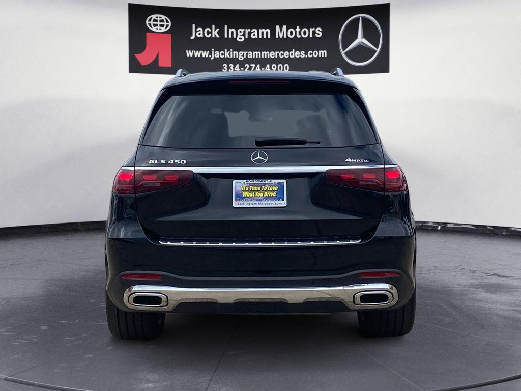 new 2026 Mercedes-Benz GLS 450 car