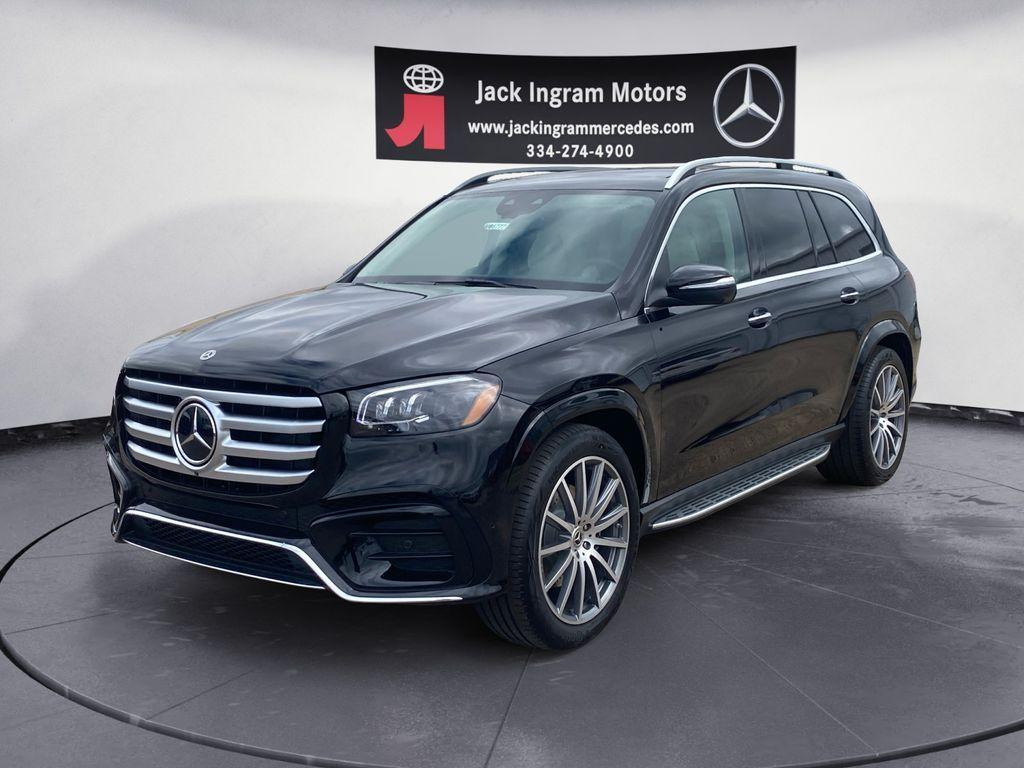 new 2026 Mercedes-Benz GLS 450 car
