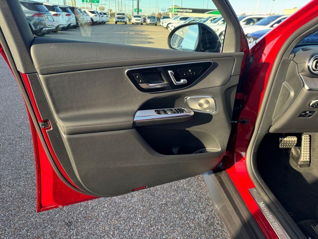 new 2026 Mercedes-Benz GLC 300 car