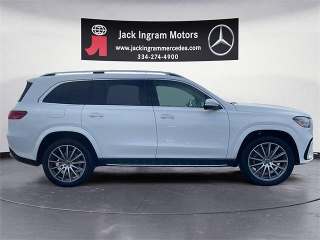 new 2025 Mercedes-Benz GLS 450 car, priced at $100,585