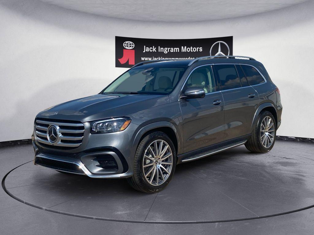 new 2026 Mercedes-Benz GLS 450 car