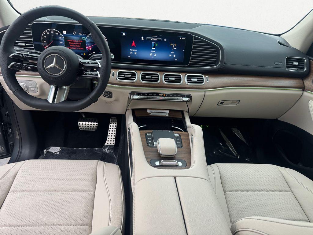 new 2026 Mercedes-Benz GLS 450 car