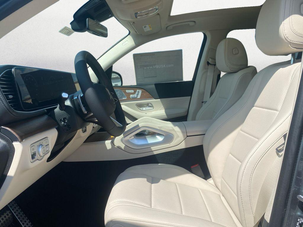 new 2026 Mercedes-Benz GLS 450 car