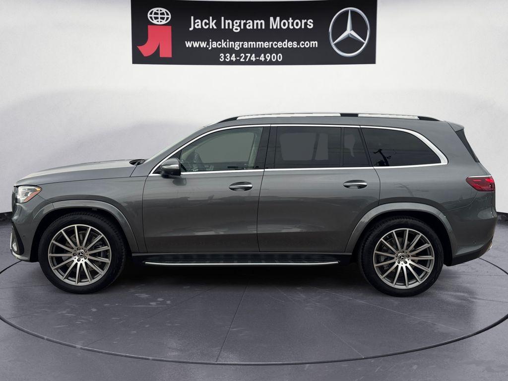 new 2026 Mercedes-Benz GLS 450 car