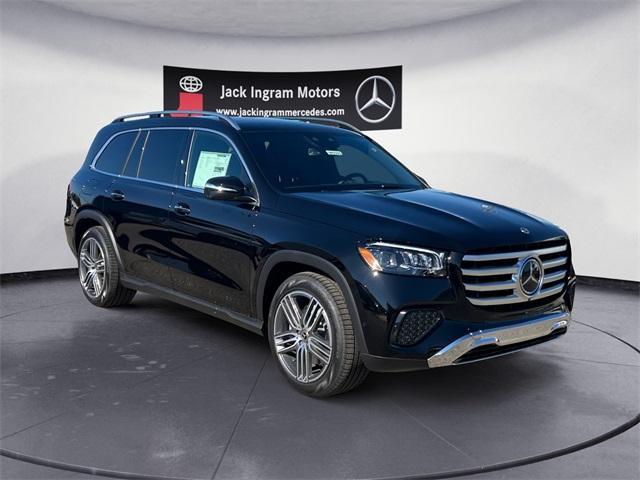 new 2025 Mercedes-Benz GLS 450 car, priced at $91,945