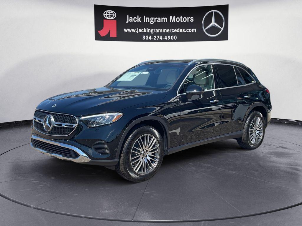 new 2026 Mercedes-Benz GLC 300 car
