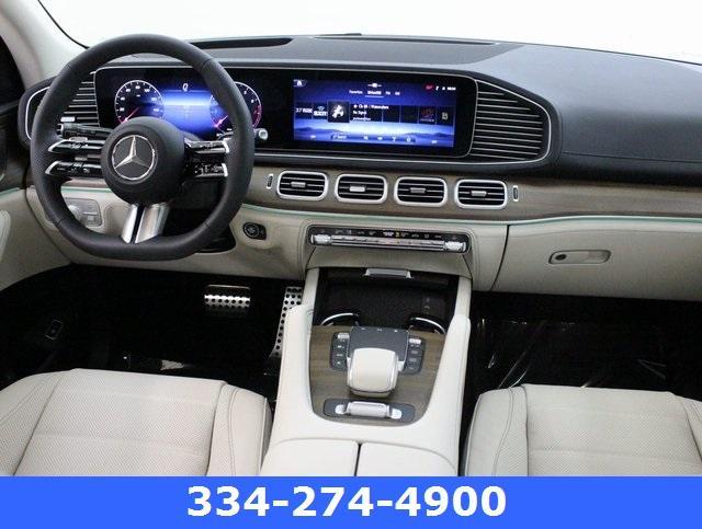 new 2024 Mercedes-Benz GLS 580 car