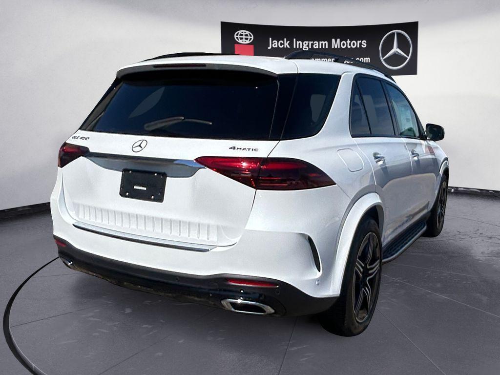new 2025 Mercedes-Benz GLE 450 car, priced at $85,015