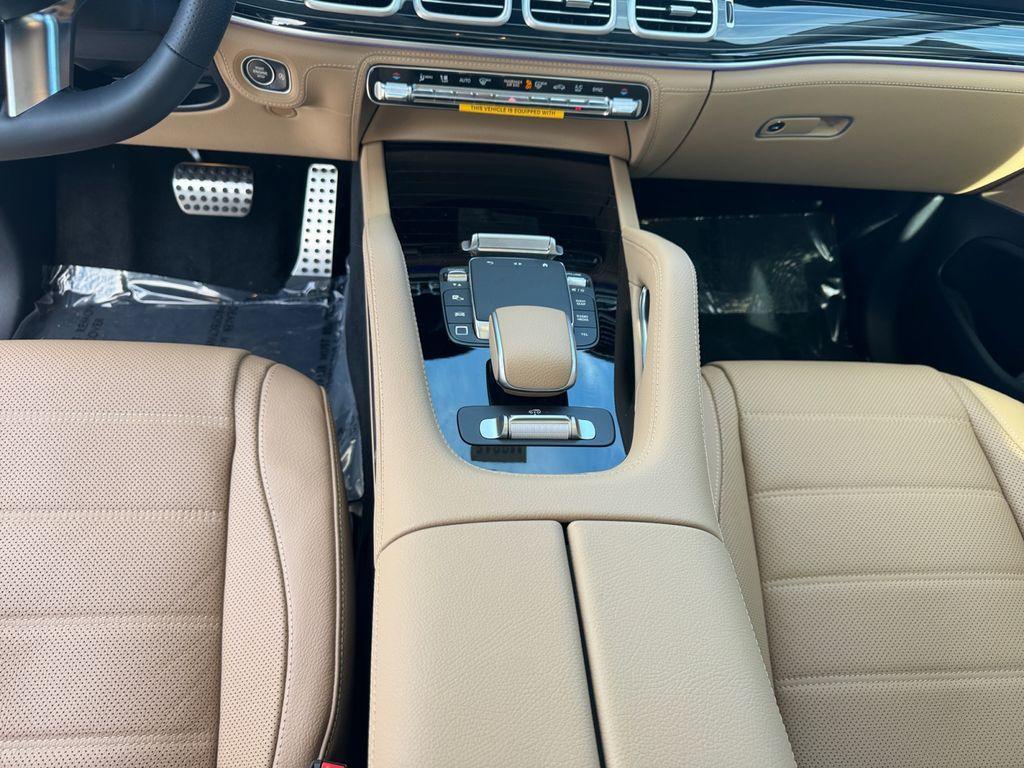 new 2026 Mercedes-Benz GLS 450 car