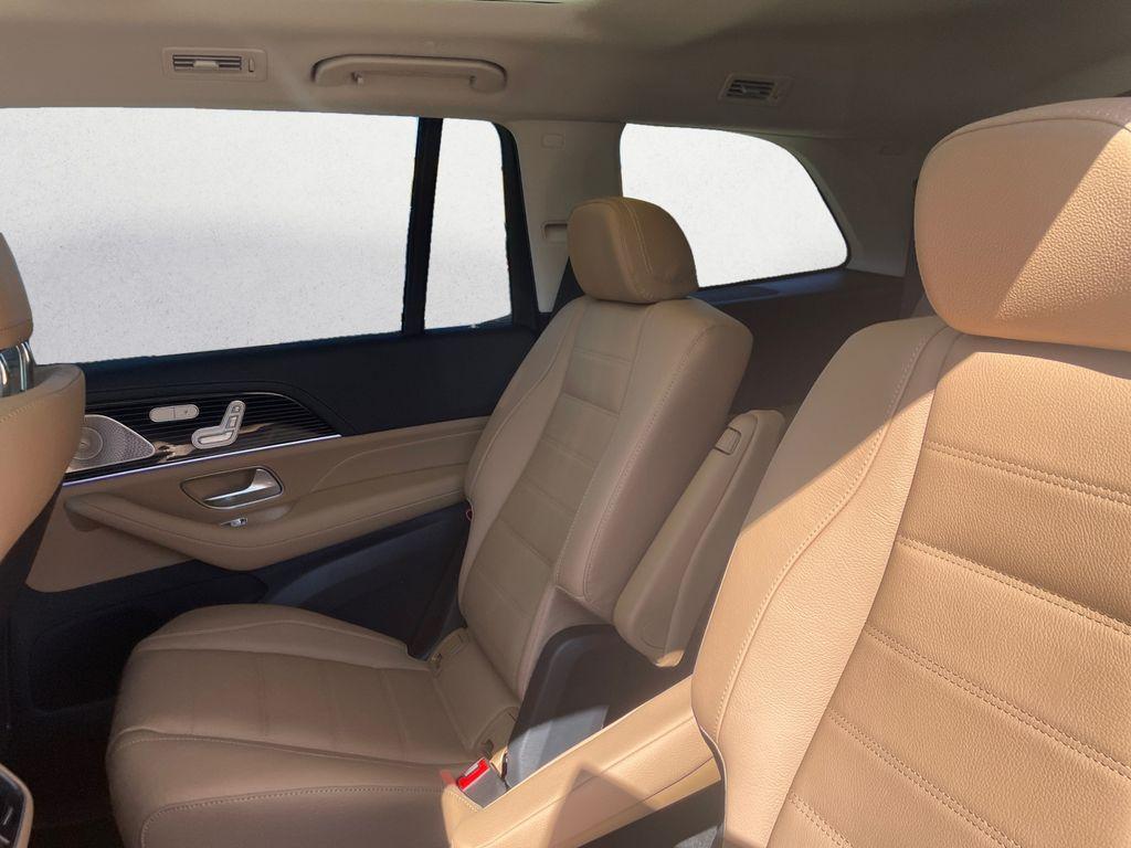 new 2026 Mercedes-Benz GLS 450 car