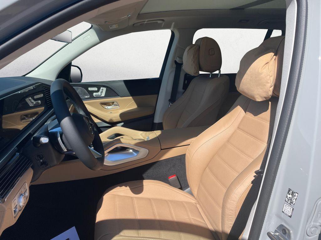 new 2026 Mercedes-Benz GLS 450 car