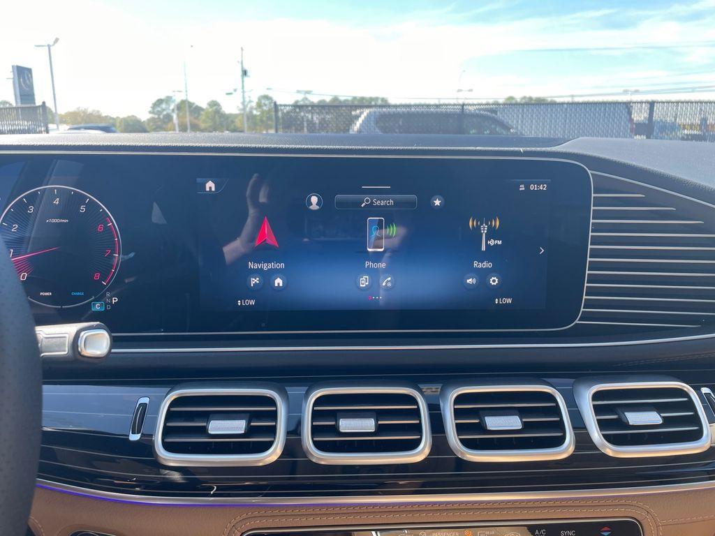 new 2026 Mercedes-Benz GLS 450 car