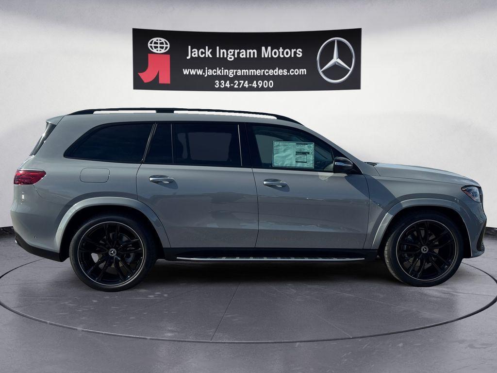 new 2026 Mercedes-Benz GLS 450 car