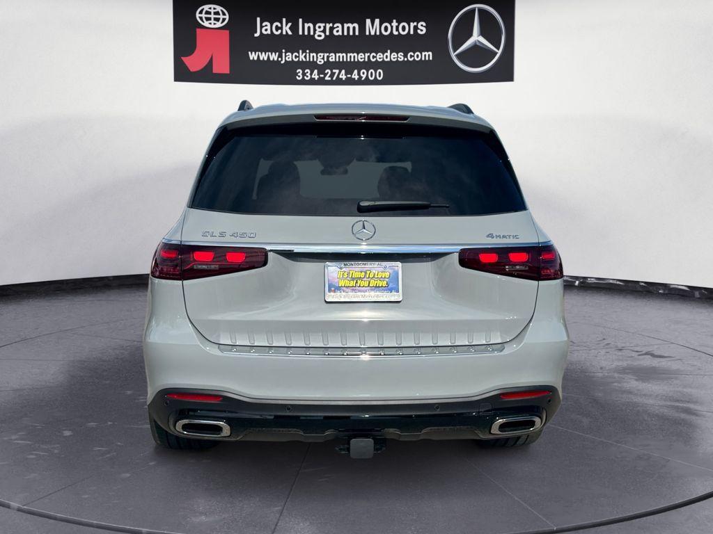 new 2026 Mercedes-Benz GLS 450 car