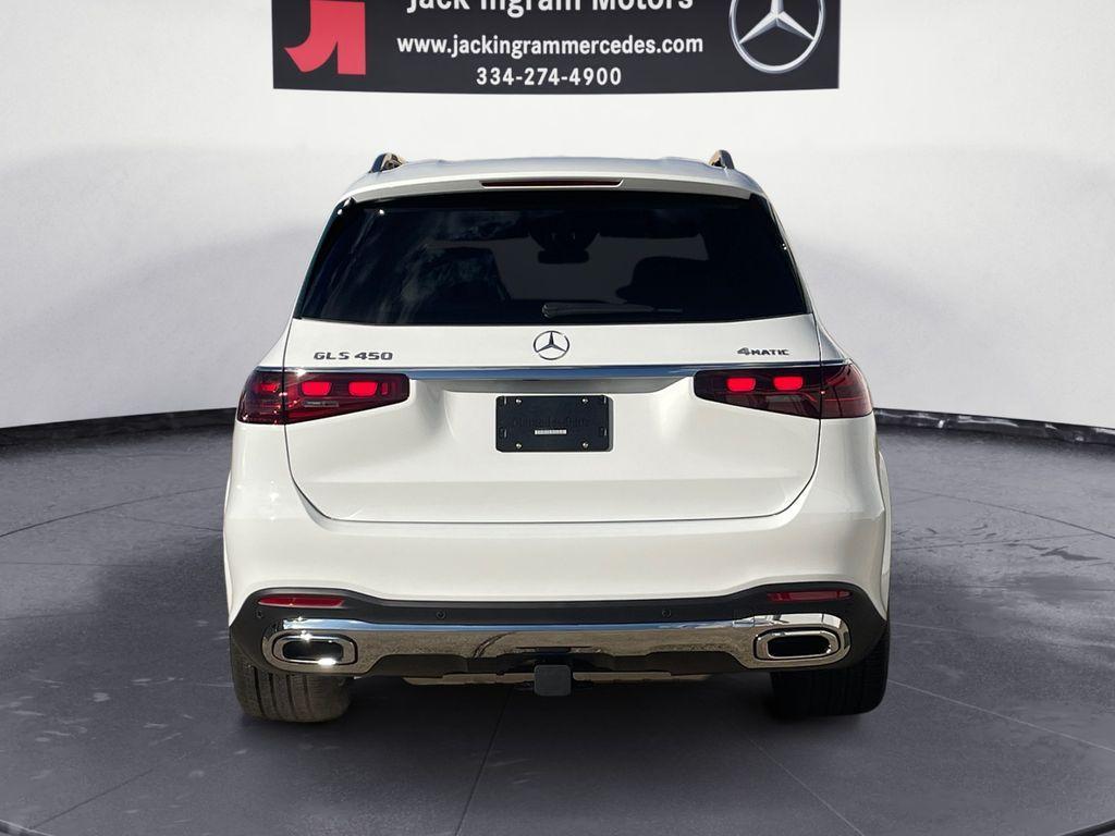 new 2026 Mercedes-Benz GLS 450 car