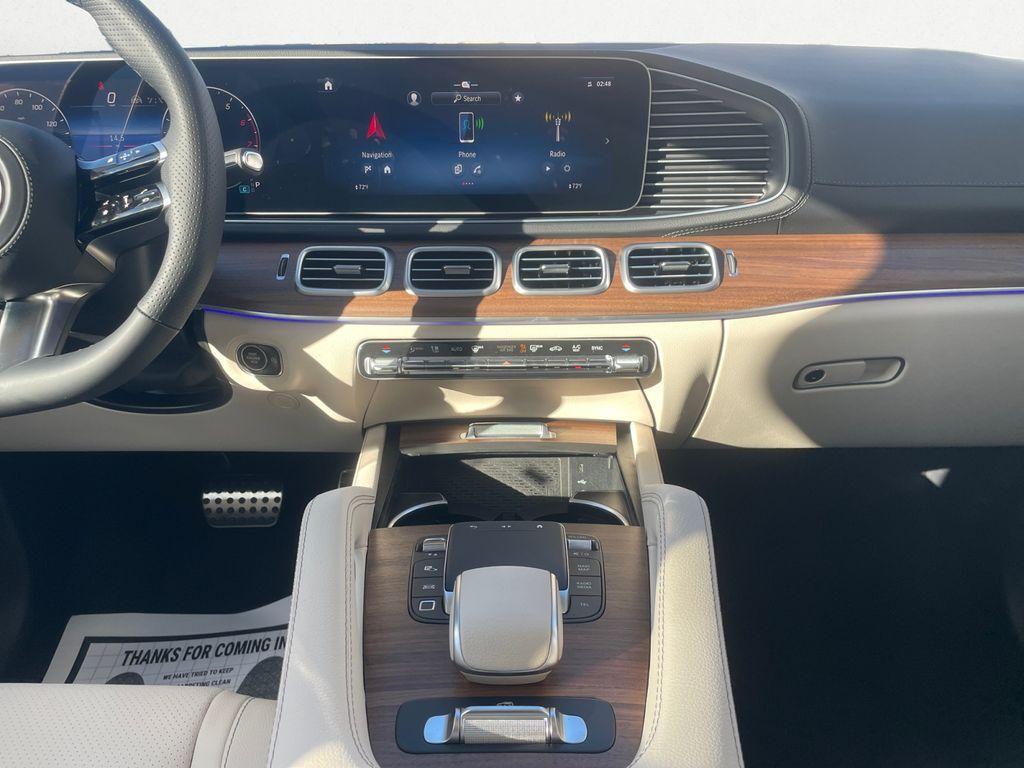 new 2026 Mercedes-Benz GLS 450 car