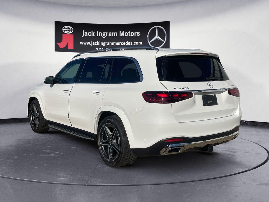 new 2026 Mercedes-Benz GLS 450 car