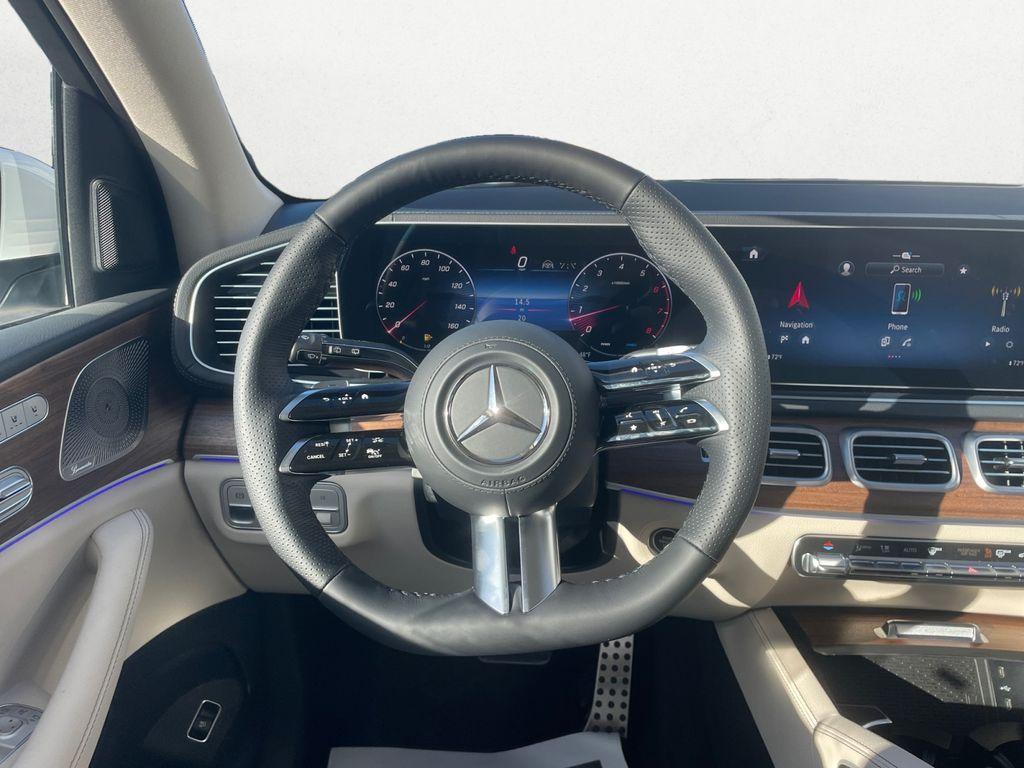 new 2026 Mercedes-Benz GLS 450 car