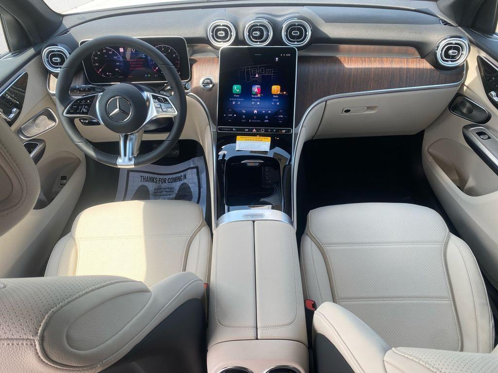 new 2026 Mercedes-Benz GLC 300 car