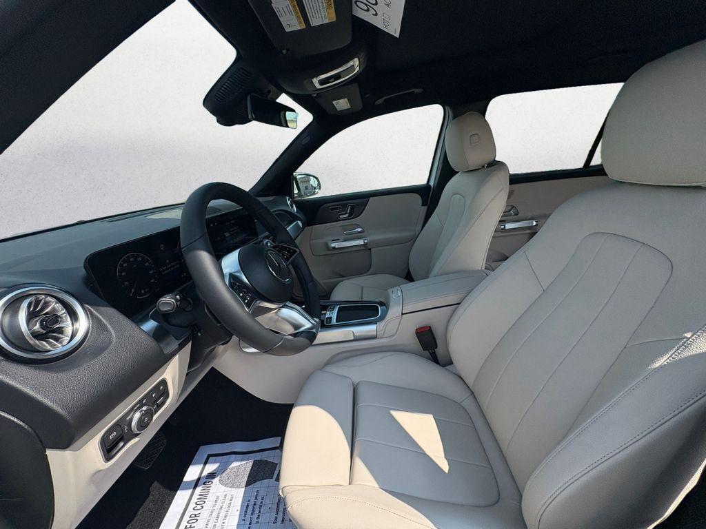 new 2026 Mercedes-Benz GLB 250 car