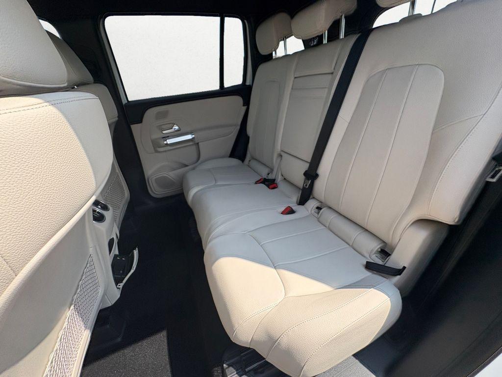 new 2026 Mercedes-Benz GLB 250 car