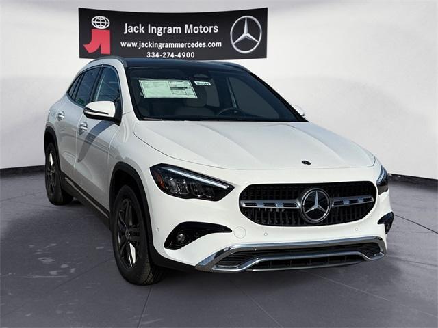 new 2025 Mercedes-Benz GLA 250 car, priced at $47,940