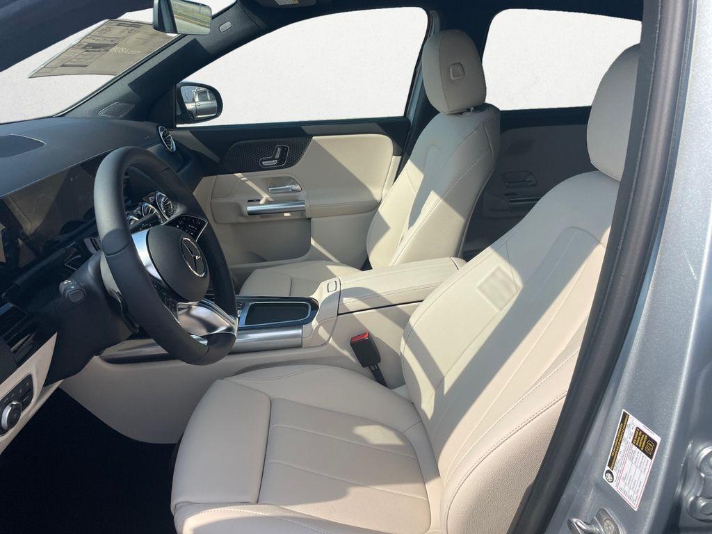 new 2026 Mercedes-Benz GLA 250 car