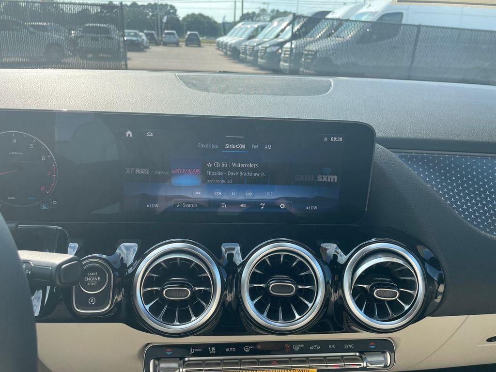 new 2026 Mercedes-Benz GLA 250 car