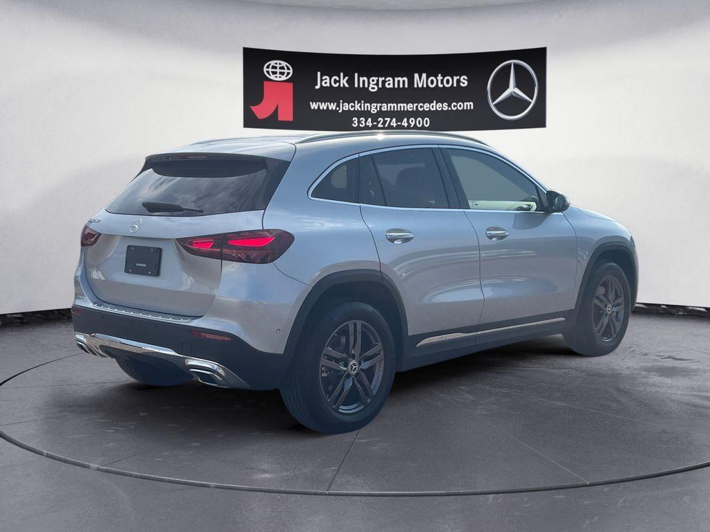 new 2026 Mercedes-Benz GLA 250 car