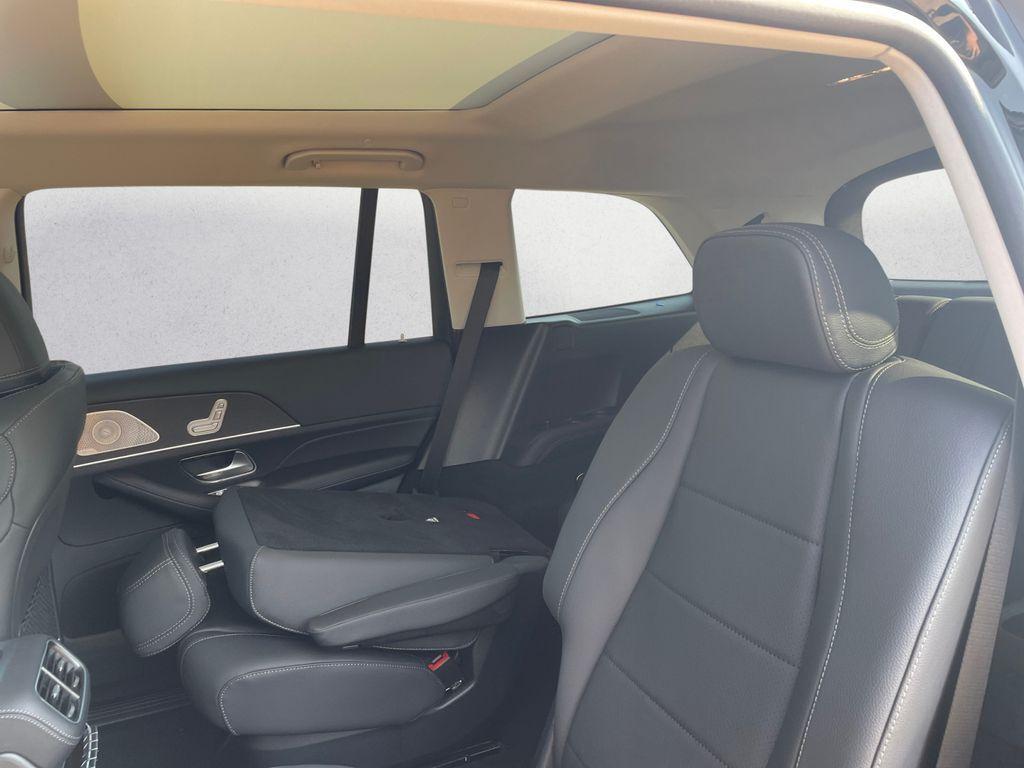 new 2026 Mercedes-Benz GLS 450 car