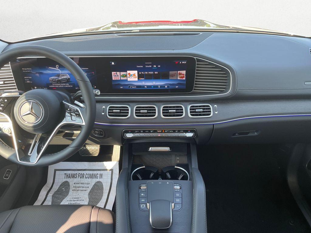 new 2026 Mercedes-Benz GLS 450 car