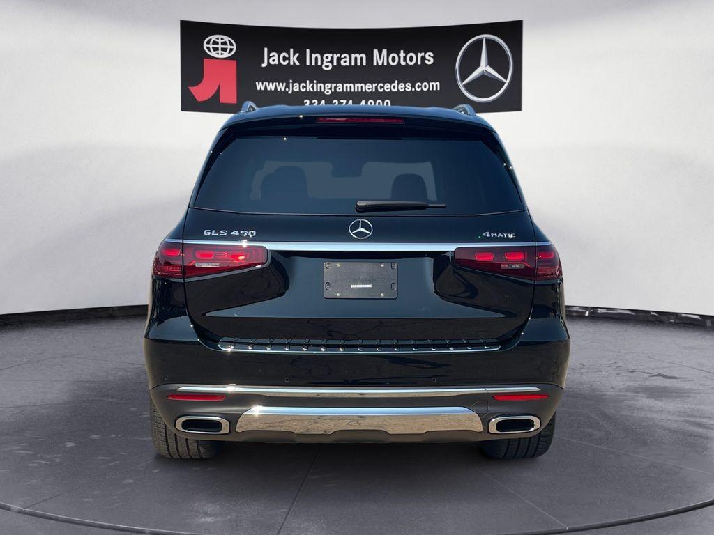 new 2026 Mercedes-Benz GLS 450 car