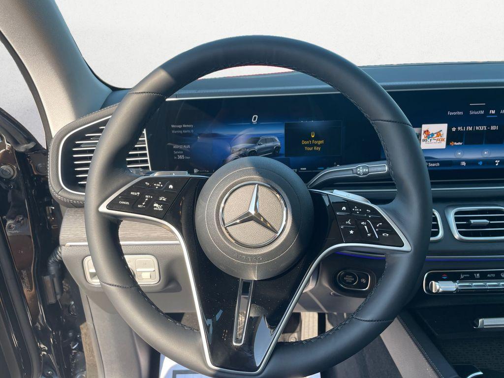 new 2026 Mercedes-Benz GLS 450 car