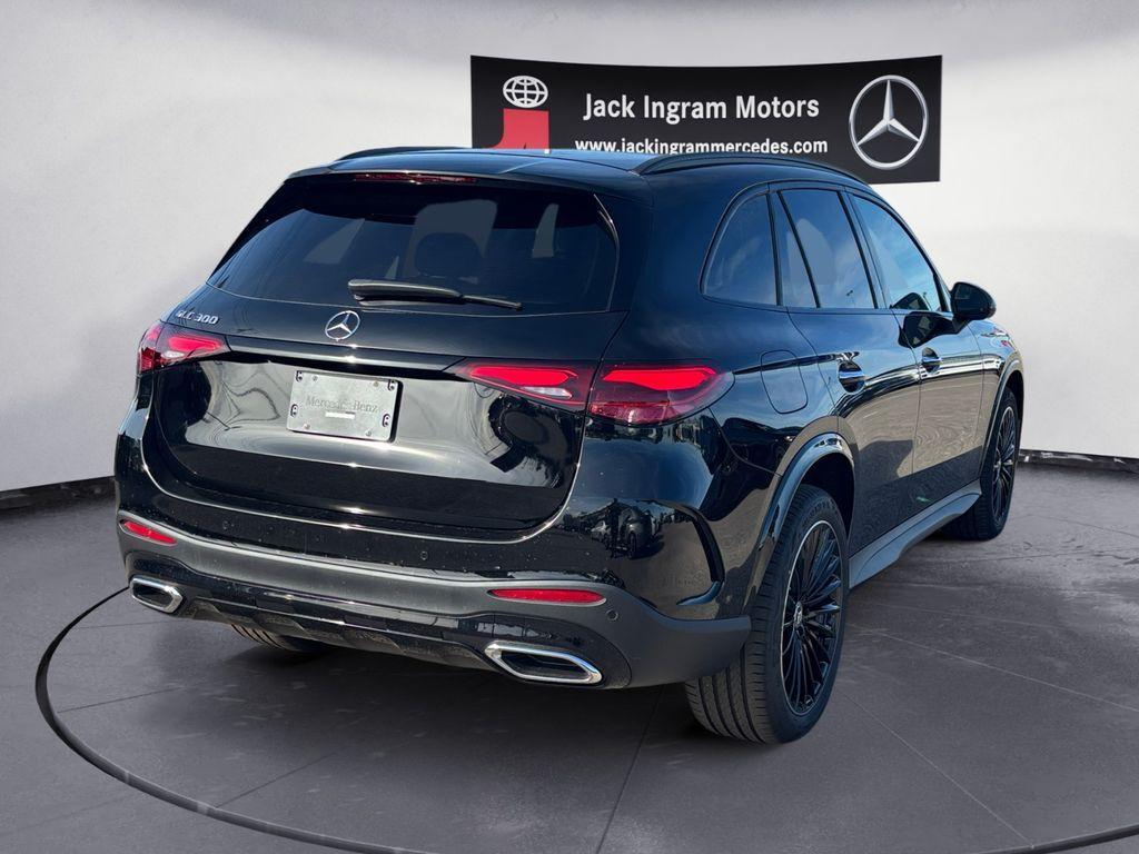 new 2026 Mercedes-Benz GLC 300 car