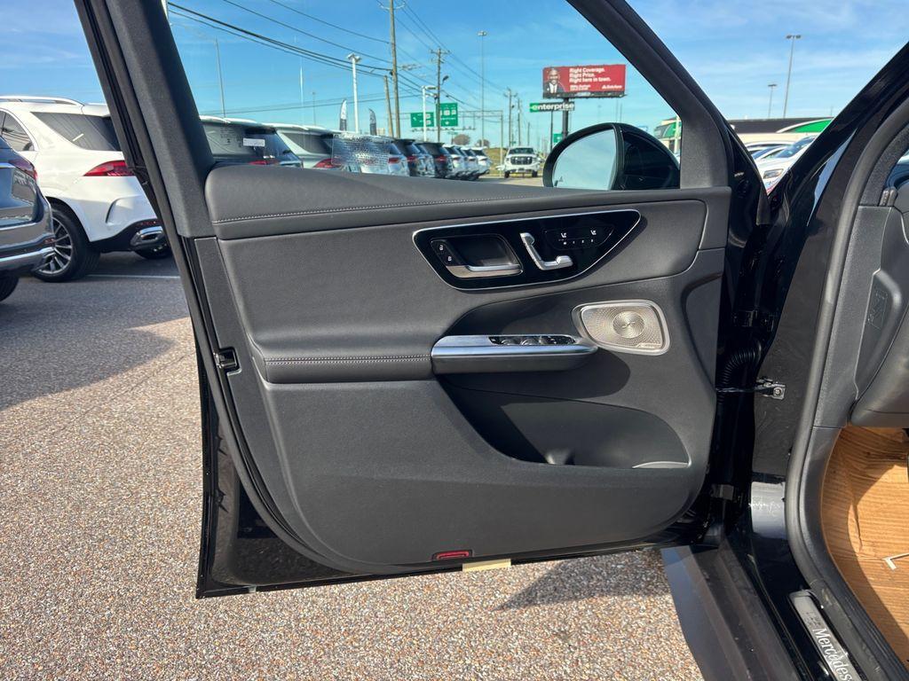 new 2026 Mercedes-Benz GLC 300 car