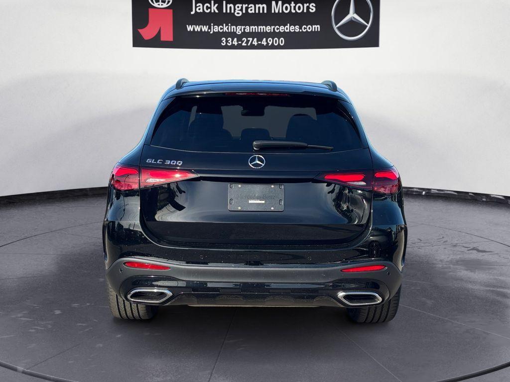 new 2026 Mercedes-Benz GLC 300 car