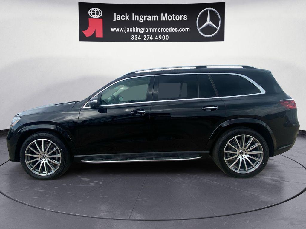 new 2026 Mercedes-Benz GLS 450 car