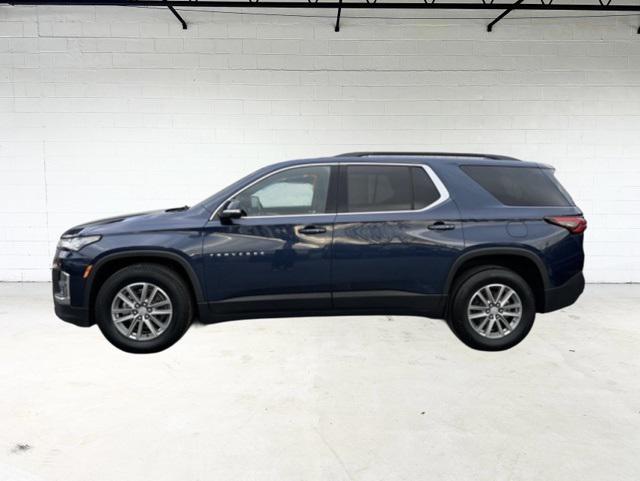 used 2022 Chevrolet Traverse car, priced at $27,495