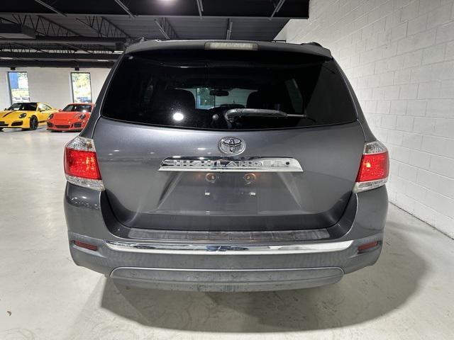 used 2013 Toyota Highlander car, priced at $11,245