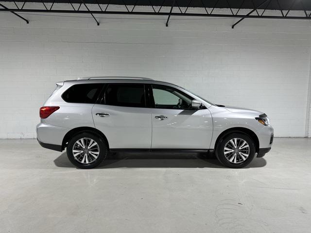 used 2020 Nissan Pathfinder car, priced at $18,995