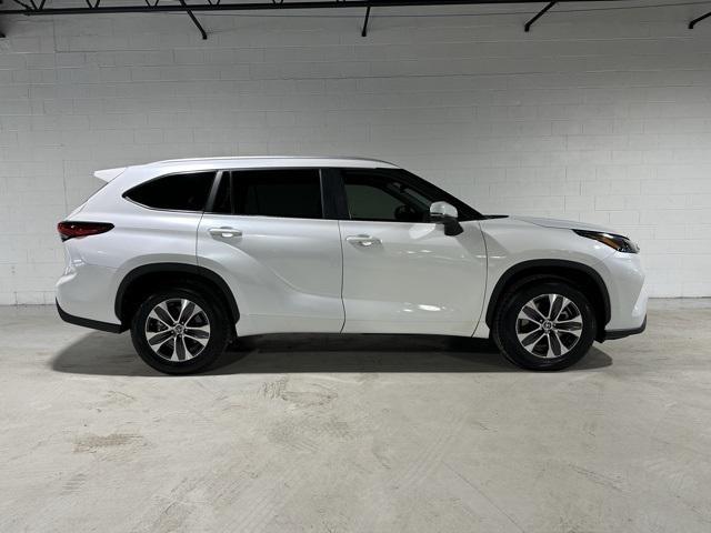 used 2023 Toyota Highlander car, priced at $35,000