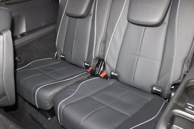 new 2025 Mercedes-Benz GLS 450 car, priced at $106,120