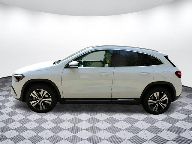 new 2025 Mercedes-Benz GLA 250 car, priced at $48,070