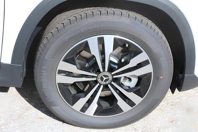 new 2025 Mercedes-Benz GLA 250 car, priced at $48,070