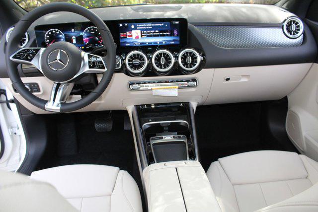 new 2025 Mercedes-Benz GLA 250 car, priced at $48,070