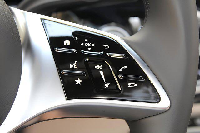 new 2025 Mercedes-Benz GLA 250 car, priced at $48,070
