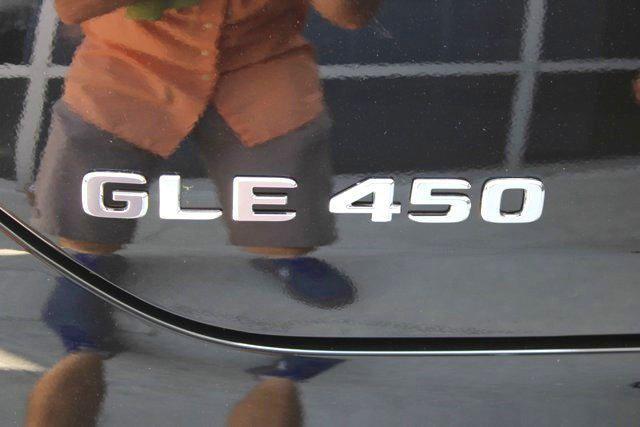 new 2025 Mercedes-Benz GLE 450 car, priced at $95,405