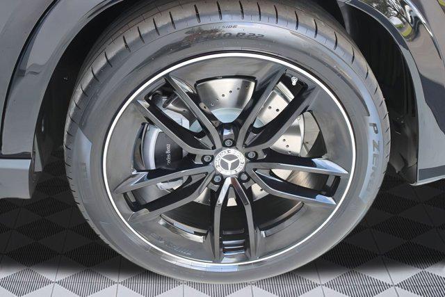 new 2025 Mercedes-Benz GLE 450 car, priced at $95,405